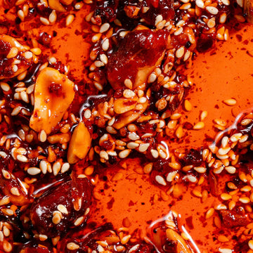 White Mausu Extra Hot Peanut Rayu