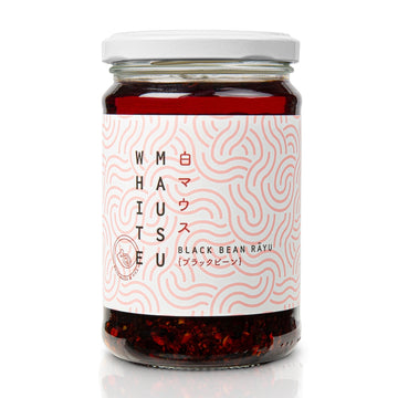 White Mausu Black Bean