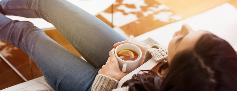 easy ways to practice mindfulness in everyday life like drinking a cup of tea