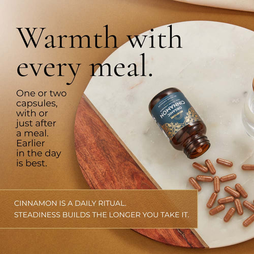 Ayurvediq Organic Cinnamon bottle, capsules and text reading &