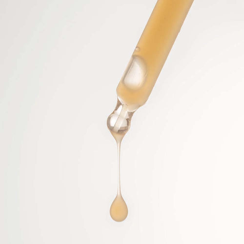 Dr. Hauschka Hydrating Serum Plus pipette