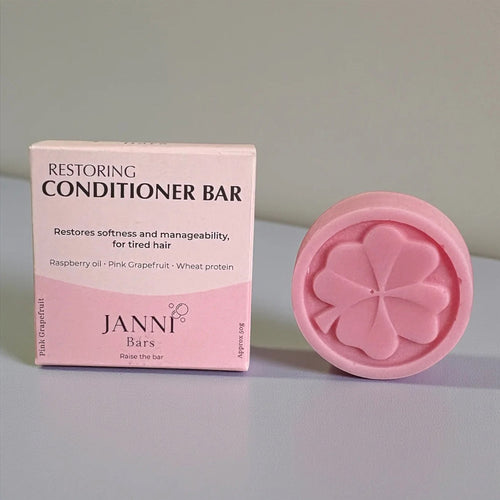 Janni Pink Grapefruit Restoring Conditioner Bar packaging