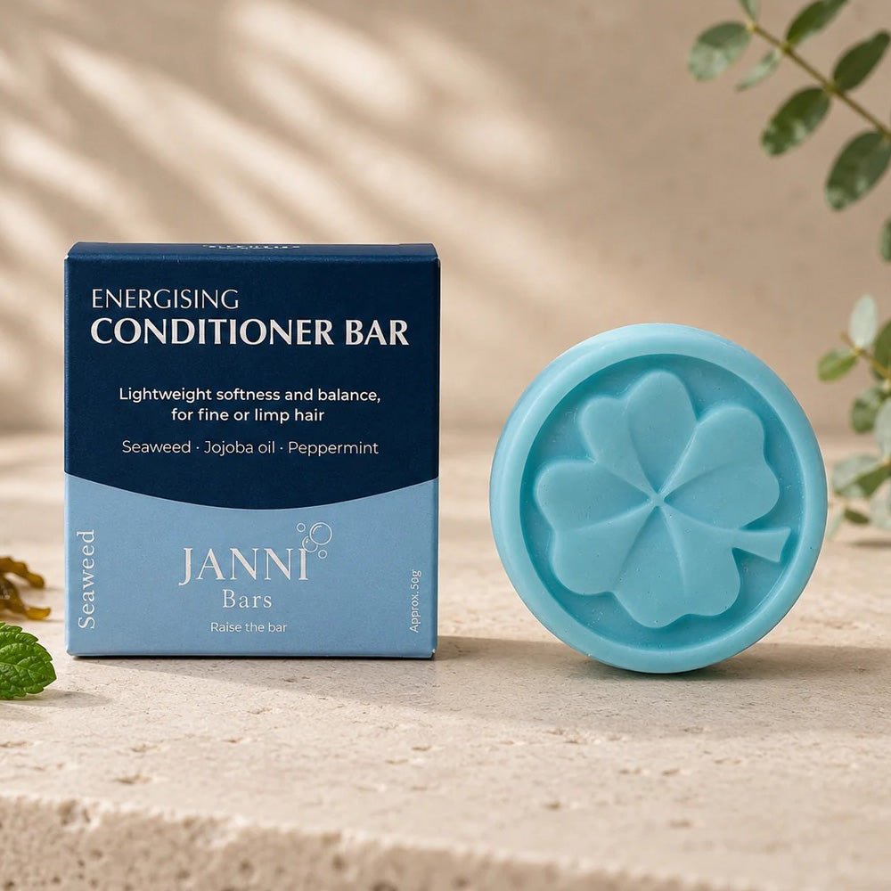 Janni Seaweed Energising Conditioner Bar packaging and texture